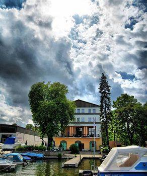 Touristenhaus Grunau Ostello *